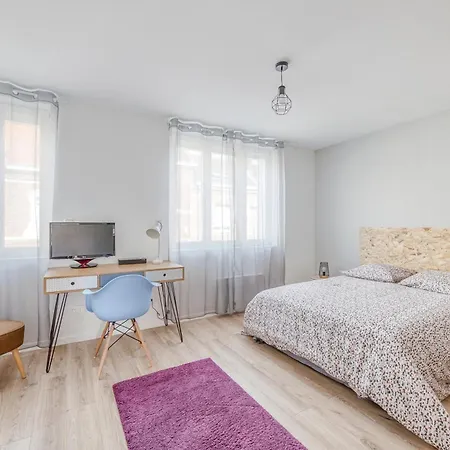 Villa Spacieuse 6 Ch/12 Personnes/ 6 Sdb Wc Privee Valenciennes Exterior photo