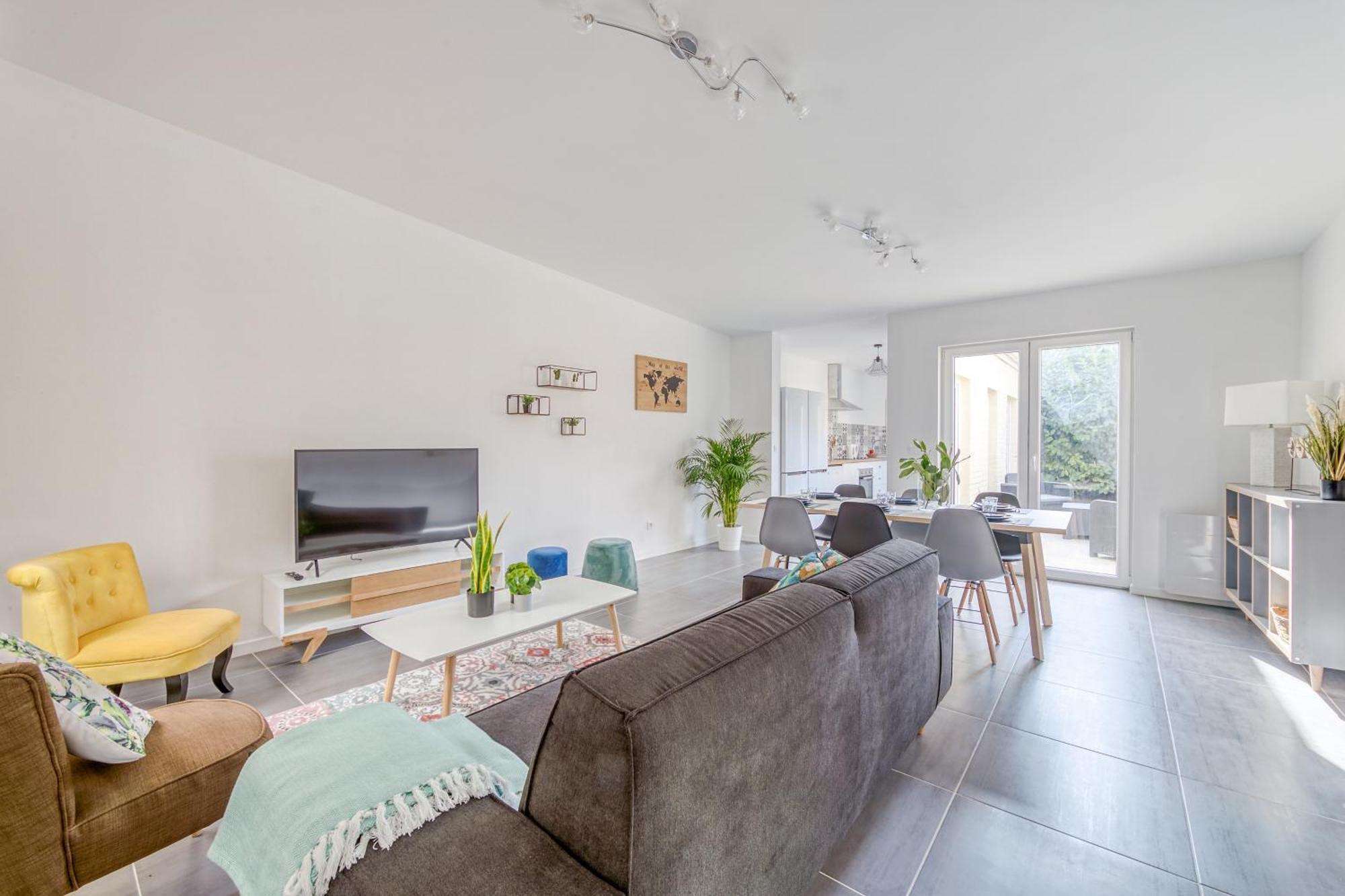Spacieuse 6 Ch/12 Personnes/ 6 Sdb Wc Privee Villa *
