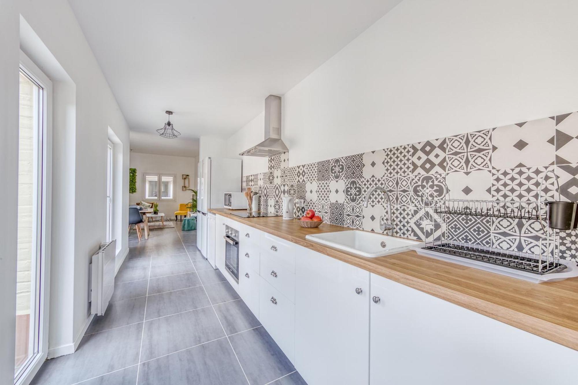 Spacieuse 6 Ch/12 Personnes/ 6 Sdb Wc Privee Villa