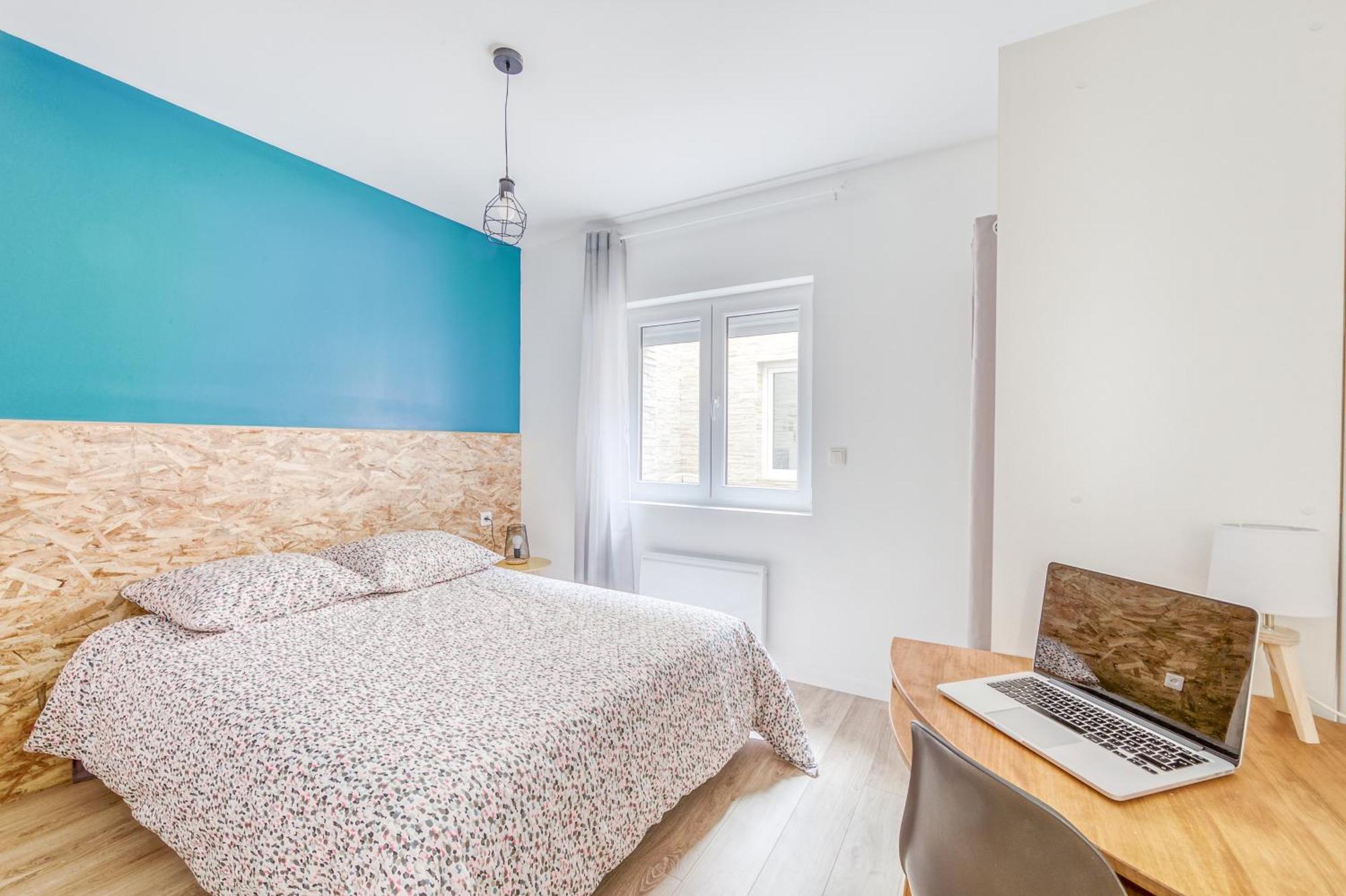Spacieuse 6 Ch/12 Personnes/ 6 Sdb Wc Privee * Valenciennes