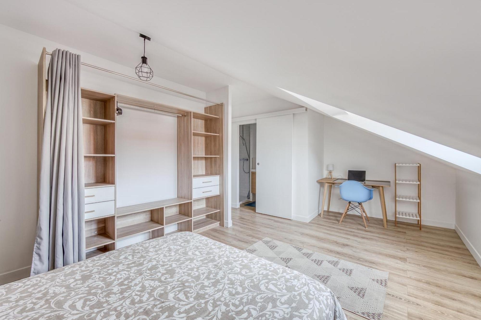 Spacieuse 6 Ch/12 Personnes/ 6 Sdb Wc Privee Villa